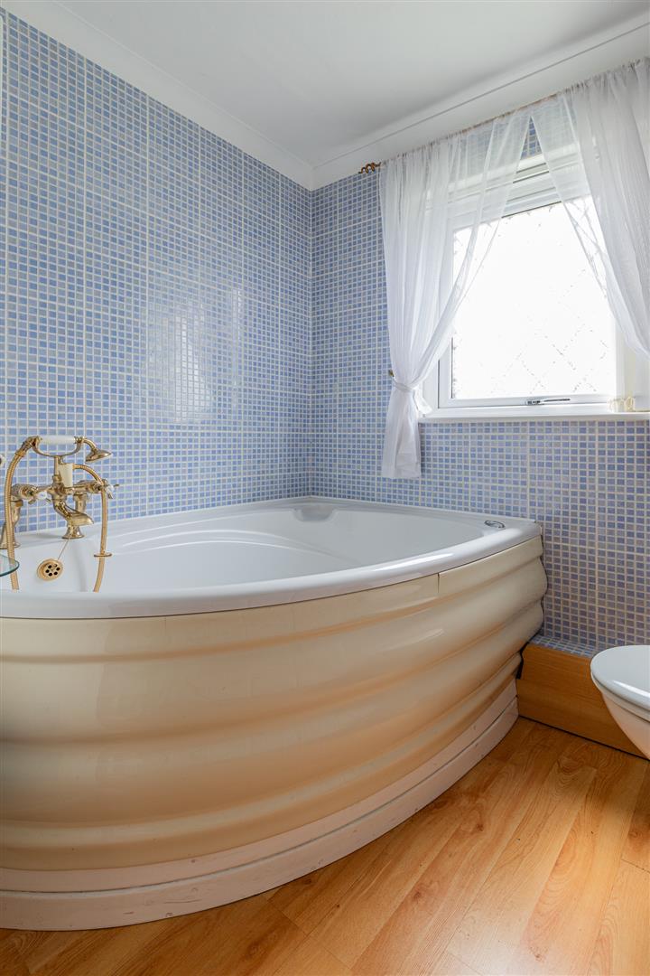 LLANTRISANT RISE, CARDIFF Jeffrey Ross Estate Agents